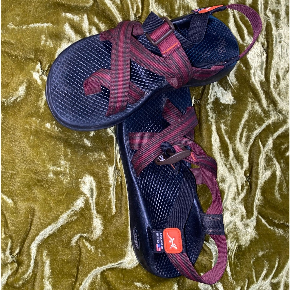 EUC ((worn a few times)) CHACO -customized- Size 8 women’s